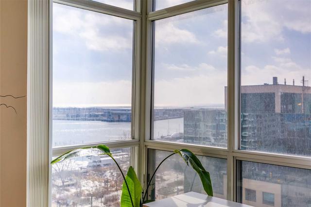 1004 - 410 Queens Quay W, Condo with 1 bedrooms, 1 bathrooms and 1 parking in Toronto ON | Image 10