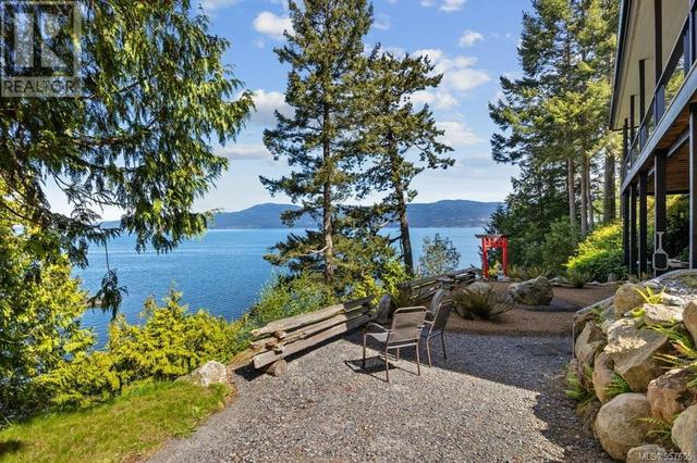 777 Mine Rd, House detached with 2 bedrooms, 3 bathrooms and 5 parking in Powell River E BC | Image 25