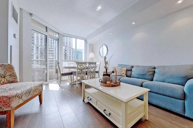 1523 - 80 Harrison Garden Blvd, Condo with 2 bedrooms, 2 bathrooms and 1 parking in Toronto ON | Image 1