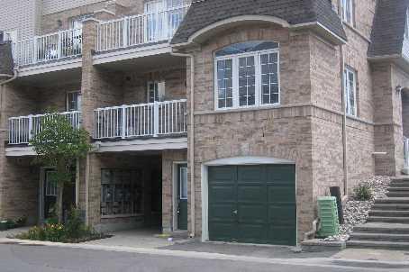 3 - 200 Mclevin Ave, Townhouse with 2 bedrooms, 1 bathrooms and 1 parking in Toronto ON | Image 1