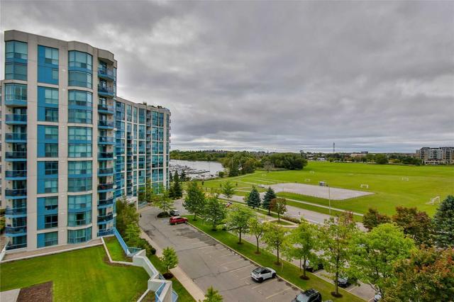 702 - 360 Watson St, Condo with 2 bedrooms, 2 bathrooms and 1 parking in Whitby ON | Image 14