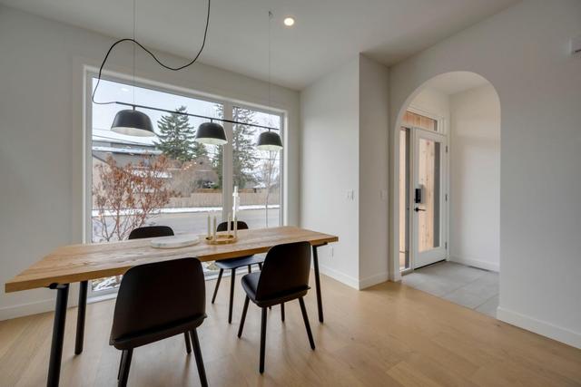 60 19 Street Nw, Home with 3 bedrooms, 3 bathrooms and 1 parking in Calgary AB | Image 4