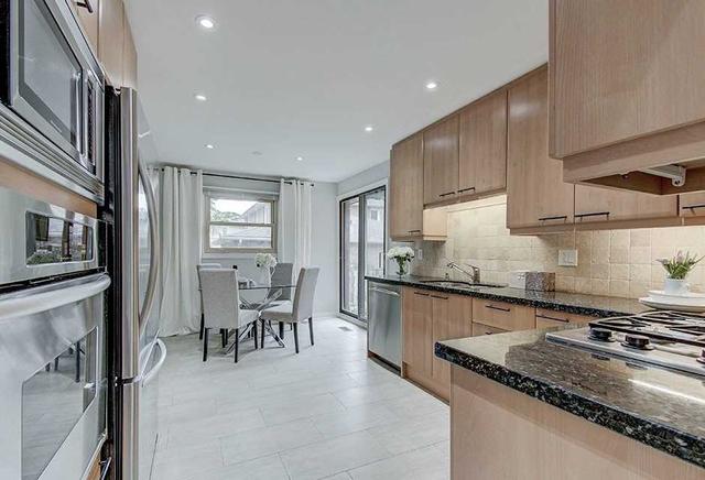6 Fee Ave, House detached with 4 bedrooms, 4 bathrooms and 8 parking in Vaughan ON | Image 5