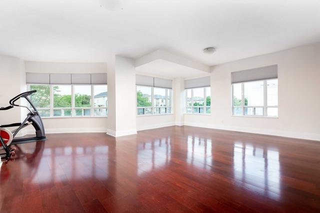 205 - 1 Cordoba Dr, Condo with 5 bedrooms, 4 bathrooms and 2 parking in Vaughan ON | Image 12