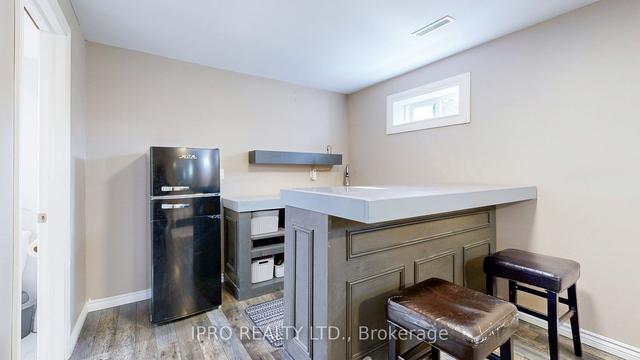 58 Woodlawn Ave, House detached with 3 bedrooms, 2 bathrooms and 3 parking in Brantford ON | Image 16
