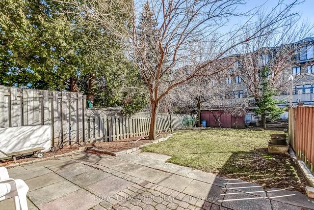 49 Graystone Gdns, House semidetached with 4 bedrooms, 3 bathrooms and 4 parking in Toronto ON | Image 32