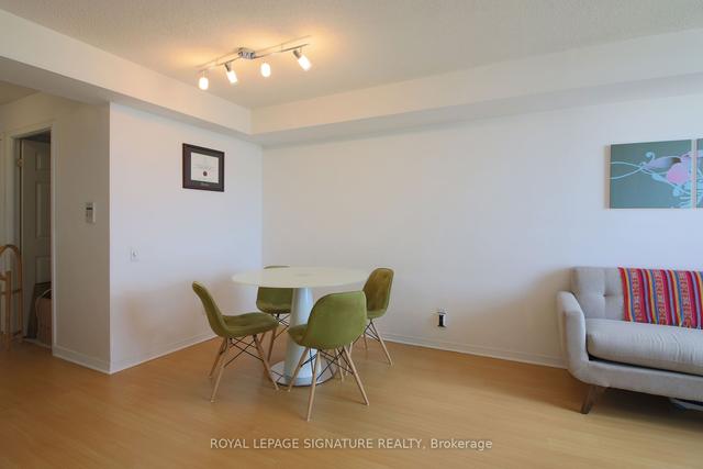 2210 - 8 Hillcrest Ave, Condo with 2 bedrooms, 2 bathrooms and 1 parking in Toronto ON | Image 18