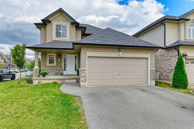 99 Davinci Blvd, House detached with 4 bedrooms, 3 bathrooms and 4 parking in Hamilton ON | Image 1