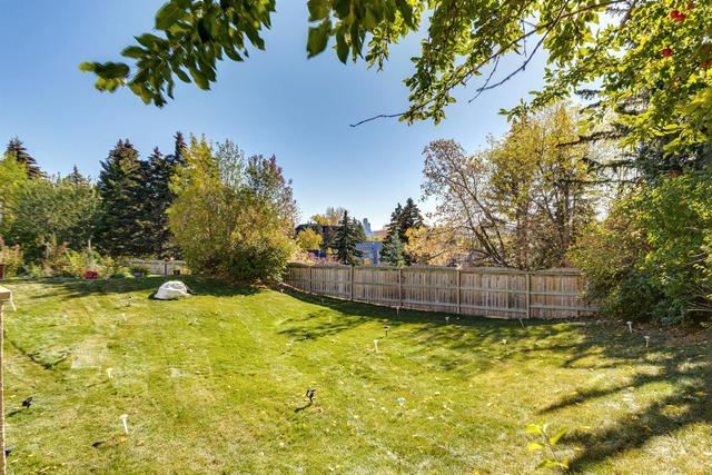 2203 12 Avenue Nw, House detached with 4 bedrooms, 3 bathrooms and 4 parking in Calgary AB | Image 28