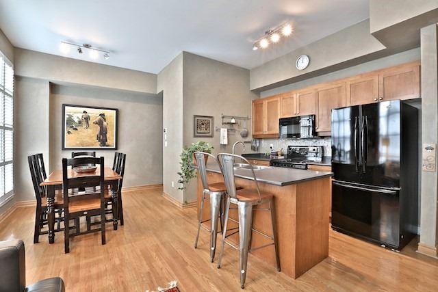Th#1 - 1398 Bloor St W, Townhouse with 2 bedrooms, 2 bathrooms and 1 parking in Toronto ON | Image 6