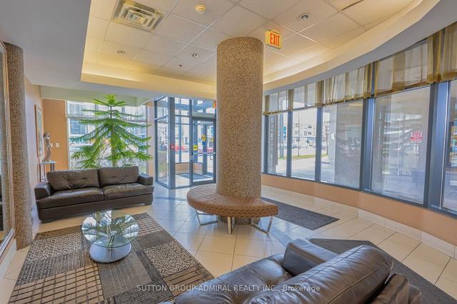 204 - 872 Sheppard Ave W, Condo with 2 bedrooms, 2 bathrooms and 1 parking in Toronto ON | Image 2