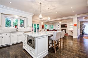 449 Willis Dr, Home with 4 bedrooms, 5 bathrooms and null parking in Oakville ON | Image 9