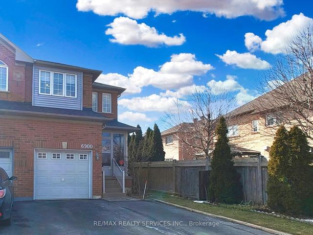 6900 Old Creditview Rd, House semidetached with 4 bedrooms, 4 bathrooms and 5 parking in Mississauga ON | Image 12