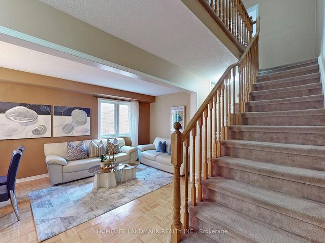 34 Guinevere Rd, House semidetached with 4 bedrooms, 4 bathrooms and 3 parking in Markham ON | Image 6