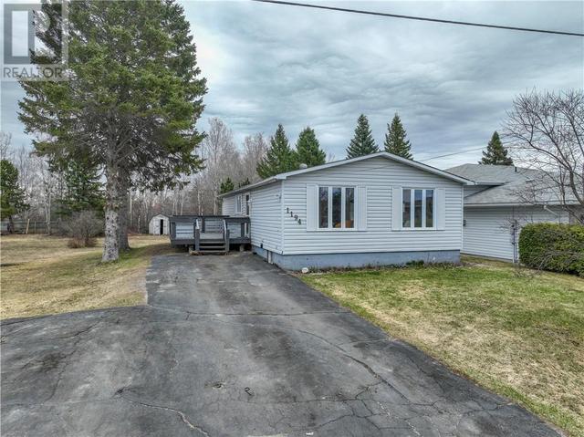 1194 Evergreen Court, House detached with 3 bedrooms, 1 bathrooms and null parking in Greater Sudbury ON | Image 1