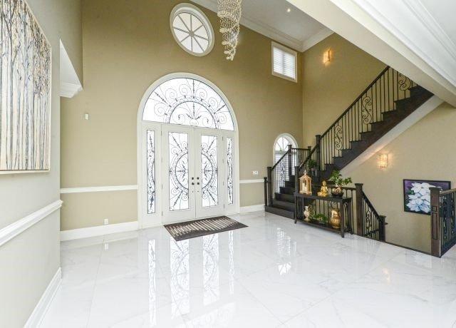 6 Forestview Crt, House detached with 7 bedrooms, 11 bathrooms and 20 parking in Brampton ON | Image 3