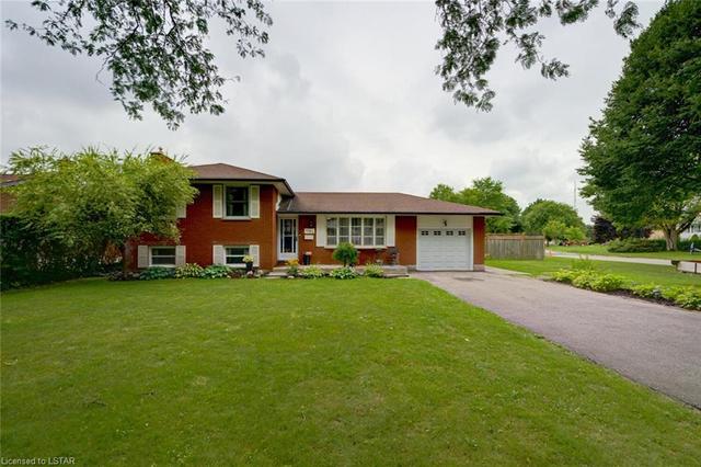 1183 Kaladar Dr Drive, House detached with 3 bedrooms, 2 bathrooms and 5 parking in London ON | Image 1