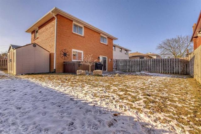 335 Preston Dr, House detached with 4 bedrooms, 2 bathrooms and 5 parking in Oshawa ON | Image 31