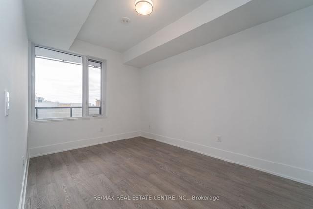 1002 - 480 Front St W, Condo with 2 bedrooms, 2 bathrooms and 0 parking in Toronto ON | Image 10
