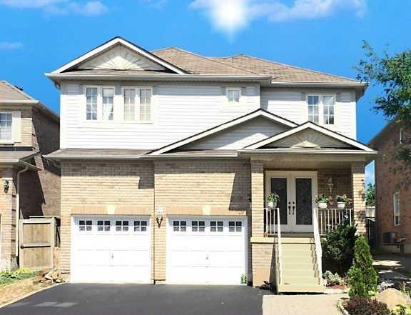 28 Courtsfield Cres, House detached with 4 bedrooms, 4 bathrooms and 4 parking in Brampton ON | Image 1