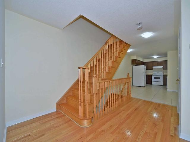 26 Ted Wray Circ, House attached with 3 bedrooms, 3 bathrooms and 2 parking in Toronto ON | Image 11