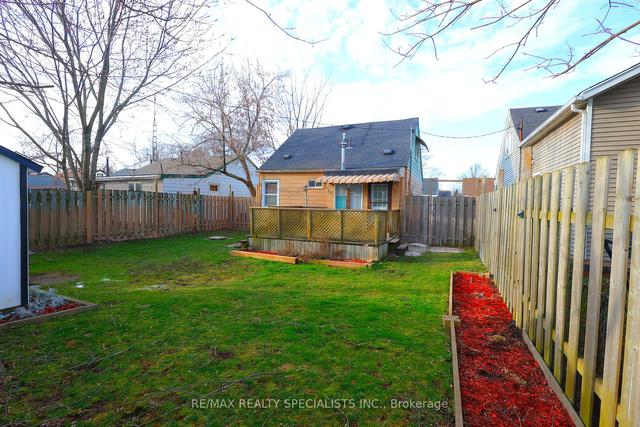 6136 Cadham St, House detached with 4 bedrooms, 2 bathrooms and 3 parking in Niagara Falls ON | Image 19