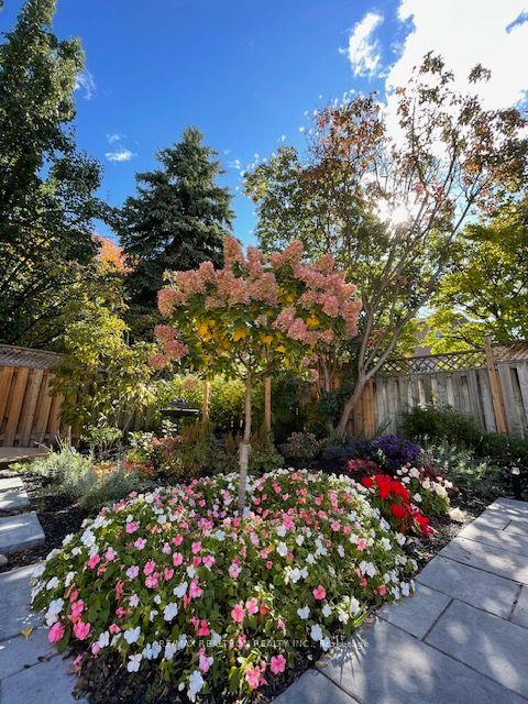 109 Spring Blossom Cres, House detached with 4 bedrooms, 6 bathrooms and 9 parking in Markham ON | Image 33