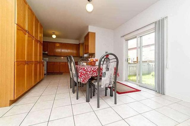 21 Whitwell Dr, House detached with 4 bedrooms, 3 bathrooms and 4 parking in Brampton ON | Image 11