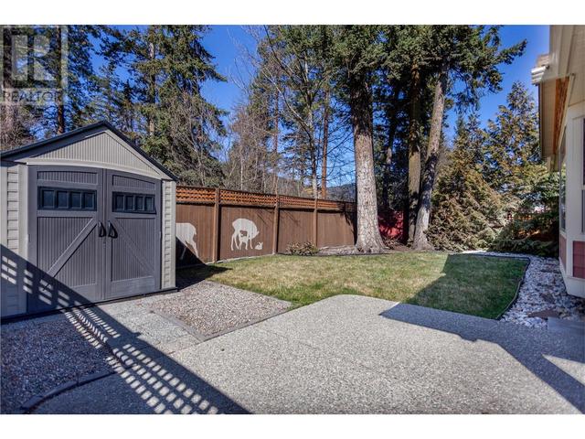 2174 Norris Avenue, House detached with 3 bedrooms, 2 bathrooms and 2 parking in Lumby BC | Image 27