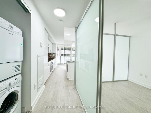 1107 - 426 University Ave, Condo with 1 bedrooms, 1 bathrooms and 0 parking in Toronto ON | Image 29