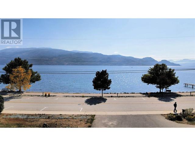 4396 Beach Avenue, House detached with 4 bedrooms, 2 bathrooms and 8 parking in Peachland BC | Image 57
