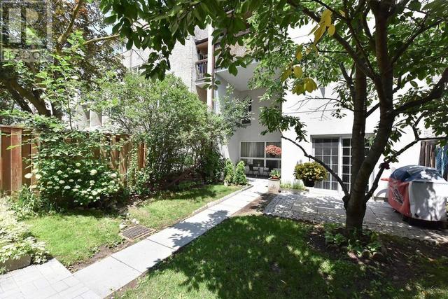 167 - 1055 Dundas St E, Townhouse with 3 bedrooms, 1 bathrooms and 1 parking in Mississauga ON | Image 5