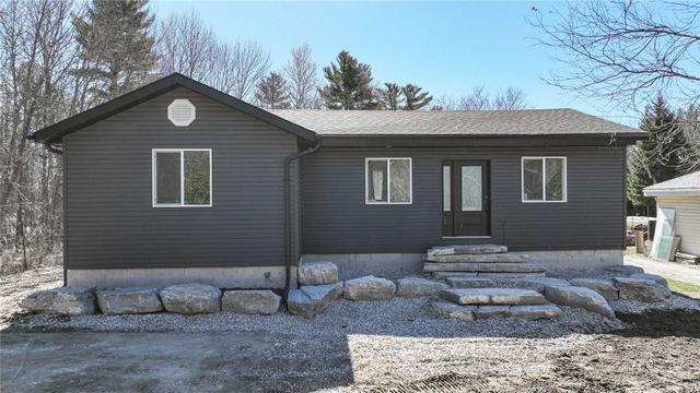 960 Memorial Ave, House detached with 2 bedrooms, 2 bathrooms and 6 parking in Oro Medonte ON | Image 12