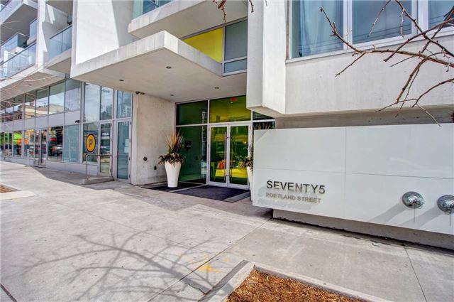 722 - 75 Portland St, Condo with 1 bedrooms, 2 bathrooms and 1 parking in Toronto ON | Image 2