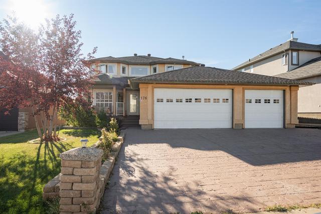 176 Lindstrom Crescent, House detached with 4 bedrooms, 3 bathrooms and 6 parking in Wood Buffalo AB | Image 1
