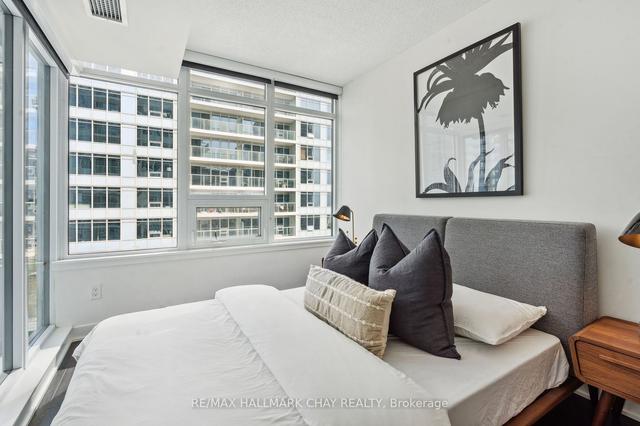 2310 - 19 Bathurst St, Condo with 1 bedrooms, 1 bathrooms and 0 parking in Toronto ON | Image 19
