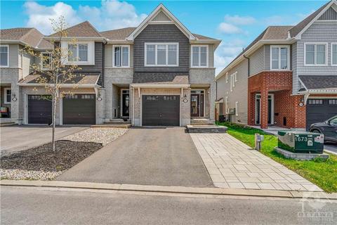 352 Mishawashkode Street, Townhouse with 3 bedrooms, 3 bathrooms and 3 parking in Ottawa ON | Card Image