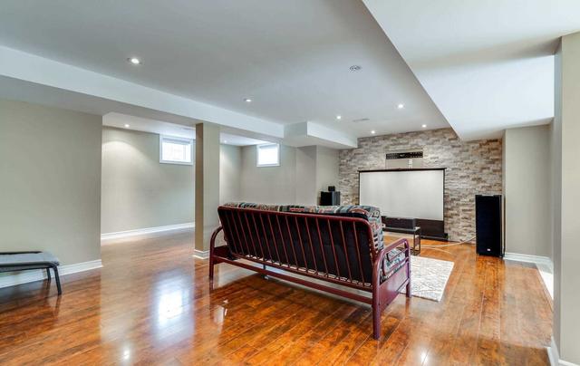 18 Nancy Crt, House detached with 4 bedrooms, 5 bathrooms and 6 parking in Vaughan ON | Image 26