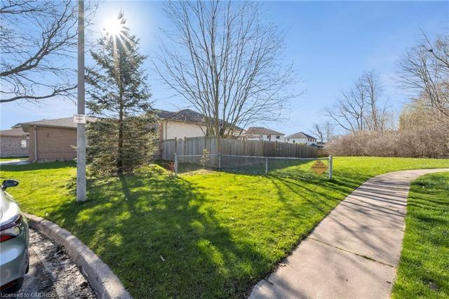 89 Jackson Court W, House semidetached with 3 bedrooms, 2 bathrooms and 2 parking in Welland ON | Image 25