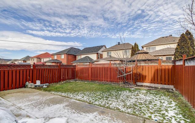 5851 O'meara St, House detached with 4 bedrooms, 4 bathrooms and 4 parking in Mississauga ON | Image 17