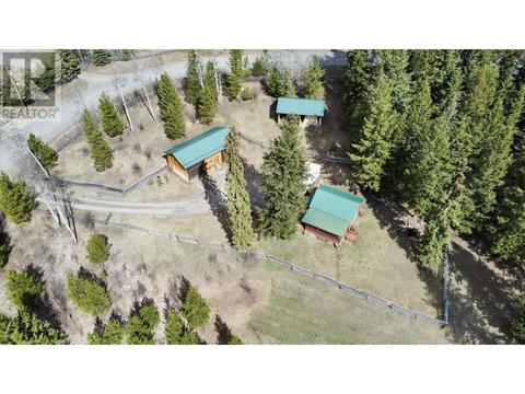 6389 Highland Crescent, House detached with 1 bedrooms, 1 bathrooms and null parking in Cariboo L BC | Card Image