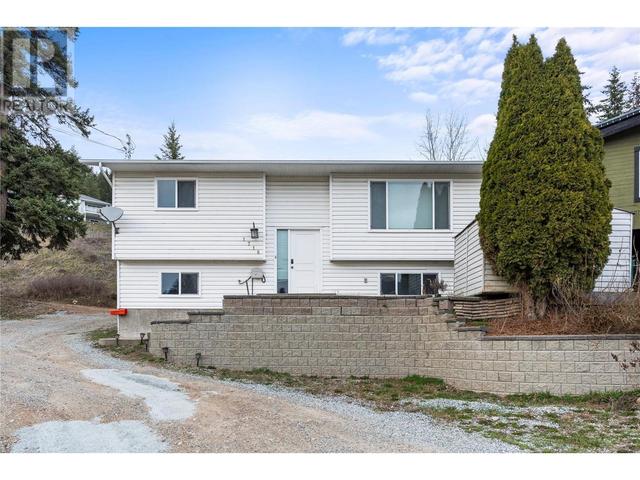 1718 Grandview Avenue, House detached with 5 bedrooms, 2 bathrooms and 8 parking in Lumby BC | Image 3