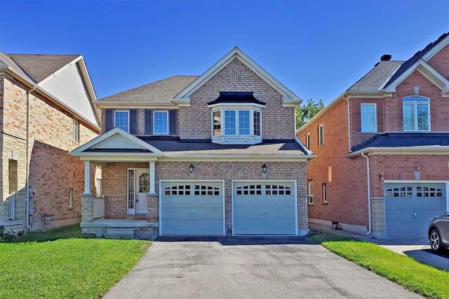 1569 Pennel Dr, House detached with 3 bedrooms, 3 bathrooms and 4 parking in Oshawa ON | Card Image