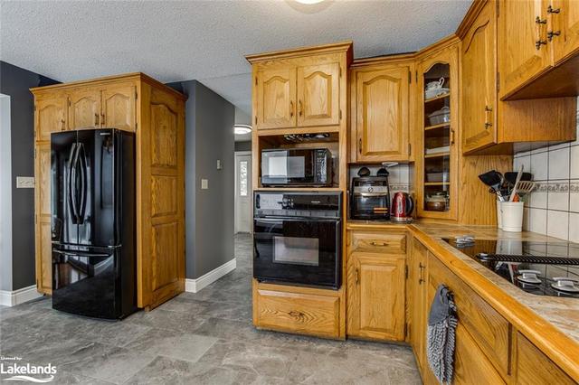 449 Champlain Road, House detached with 3 bedrooms, 2 bathrooms and 2 parking in Penetanguishene ON | Image 11