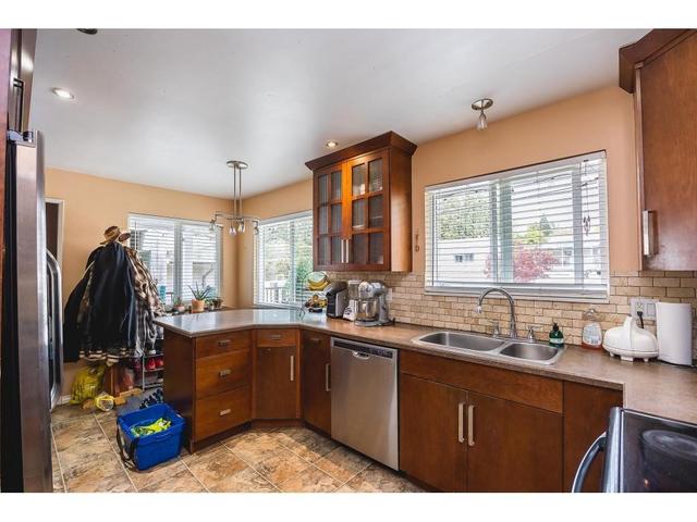 33330 13th Avenue, House detached with 4 bedrooms, 3 bathrooms and 4 parking in Mission BC | Image 3