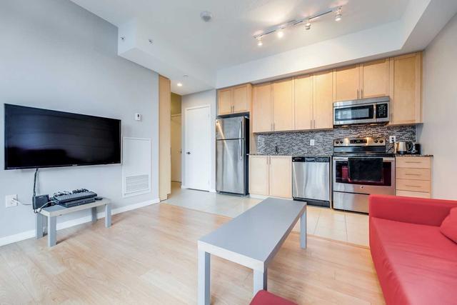 829 - 830 Lawrence Ave W, Condo with 1 bedrooms, 1 bathrooms and 1 parking in Toronto ON | Image 2