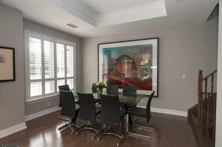 th1 - 21 Burkebrook Pl, Townhouse with 3 bedrooms, 3 bathrooms and 2 parking in Toronto ON | Image 3
