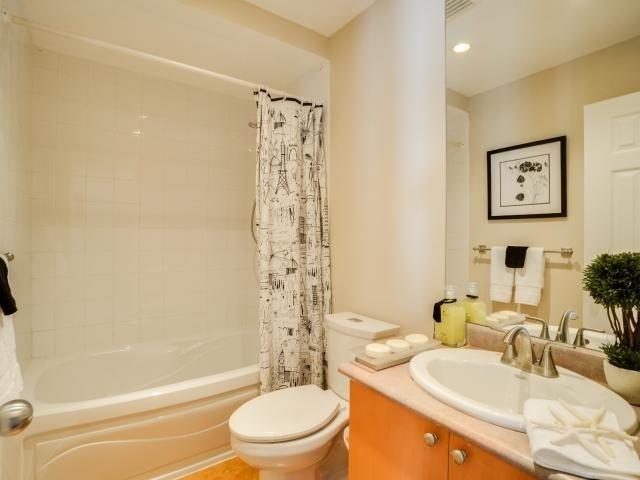 th 2 - 11 Niagara St, Townhouse with 2 bedrooms, 2 bathrooms and 1 parking in Toronto ON | Image 12