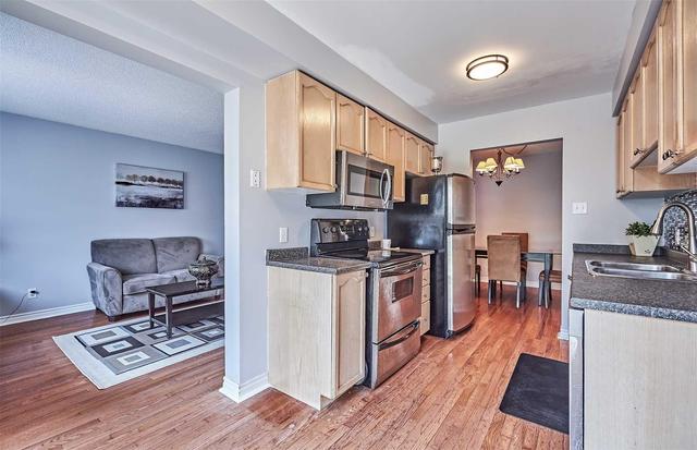 11 Macintyre Lane, Townhouse with 3 bedrooms, 3 bathrooms and 1 parking in Ajax ON | Image 10