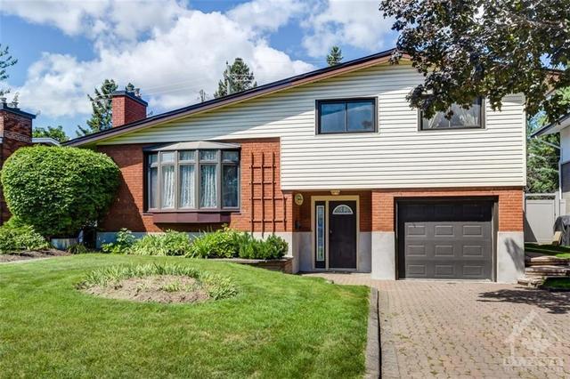 1184 Cline Crescent, House detached with 3 bedrooms, 2 bathrooms and 5 parking in Ottawa ON | Image 1